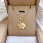 Gold Plated Flower Pendant Necklace for Women - Delicate Floral Design Chain for & Gift Fashion Jewelry Artificial Jewellery