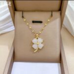 Gold Plated Clover Necklace for Women - Delicate Floral Pendant Chain for Girls Artificial Jewelry